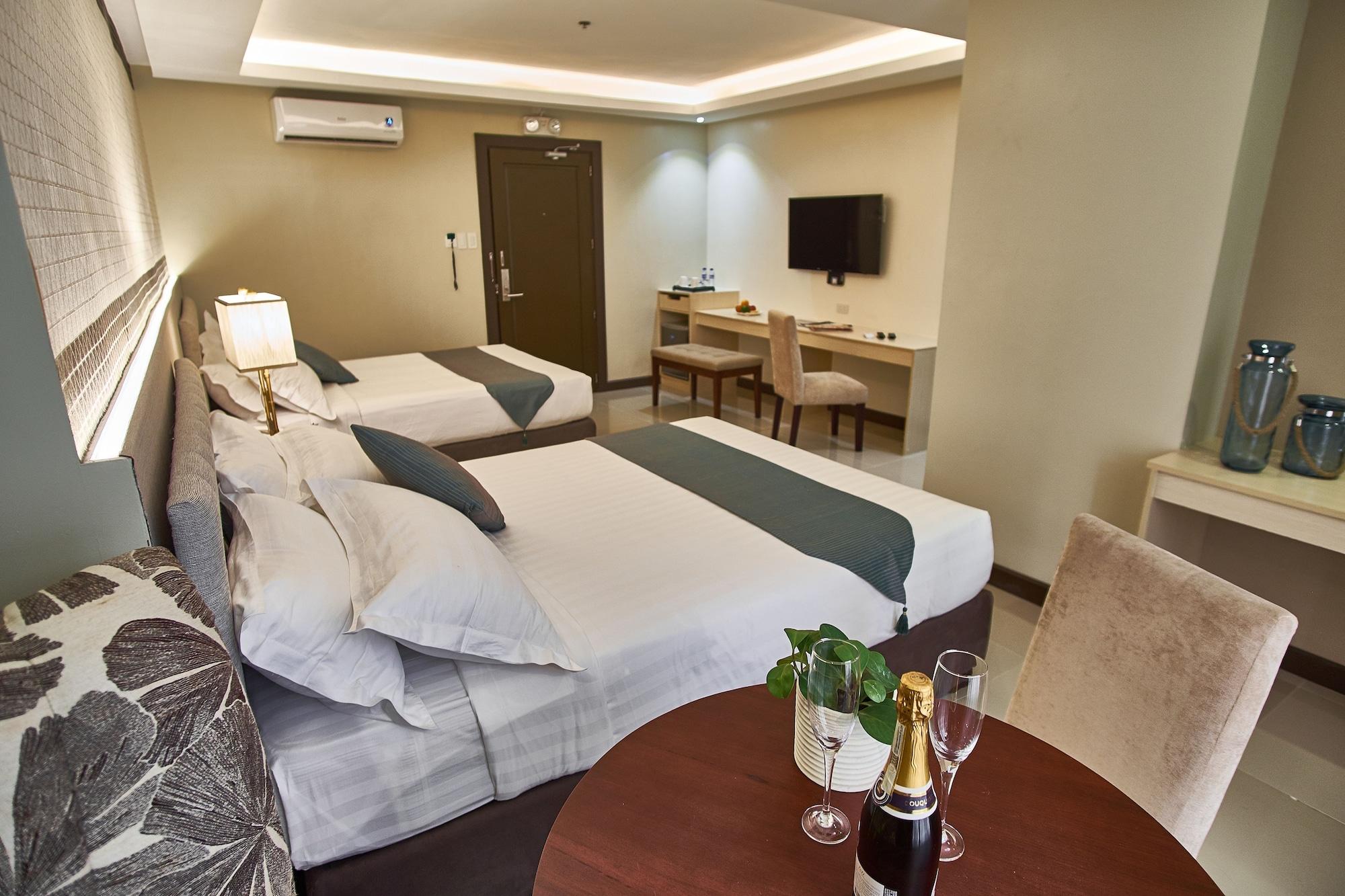 J7 Hotel Iloilo City Ngoại thất bức ảnh